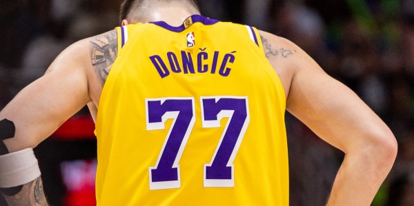 LEYU电竞-东契奇：我想赢下每场比赛 我们开局打得很好 但后面松懈了