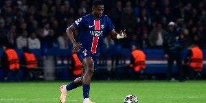 乐鱼体育官方登录网站-巴黎更新队内伤病情况：中卫帕乔生病，将休养至周日